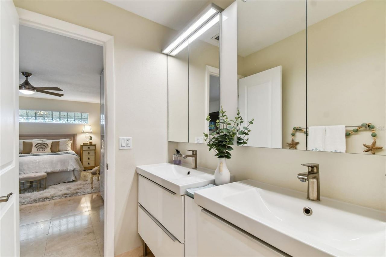 100 Bluff View Drive, Unit 607A, Belleair Bluffs, FL 33770 Photo