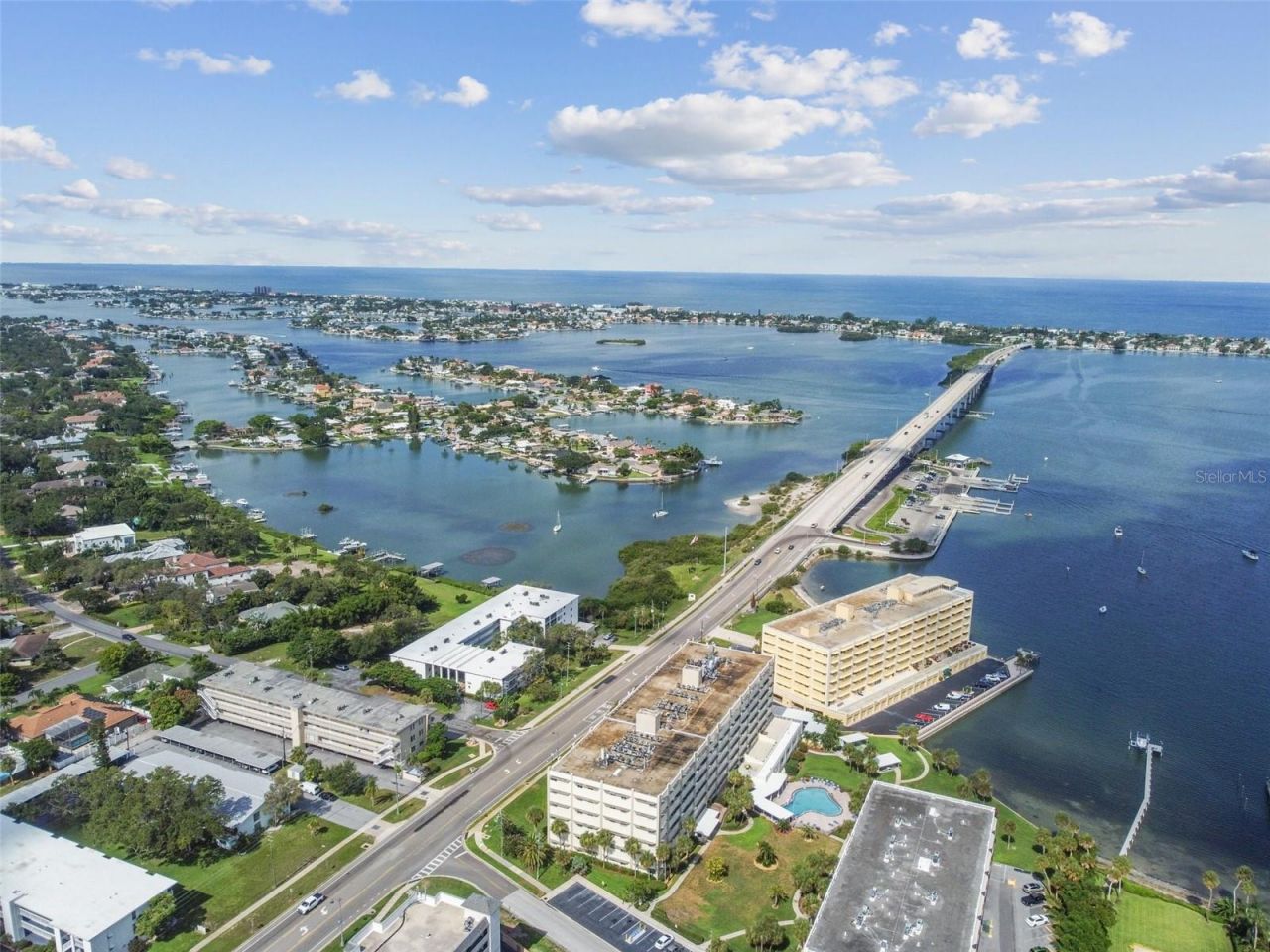 100 Bluff View Drive, Unit 607A, Belleair Bluffs, FL 33770 Photo
