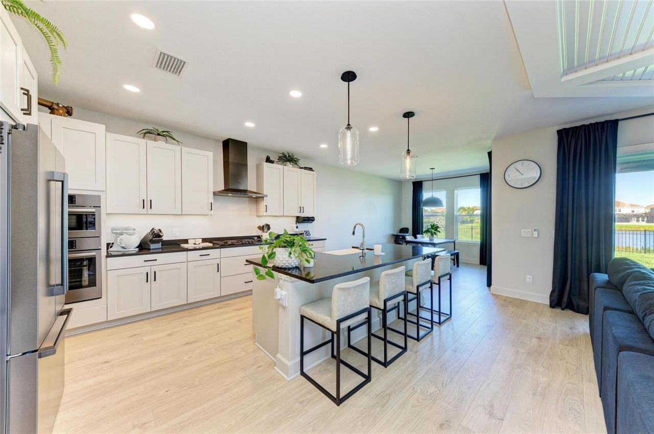 16115 Mount Holly Drive, Bradenton, FL 34211 Photo