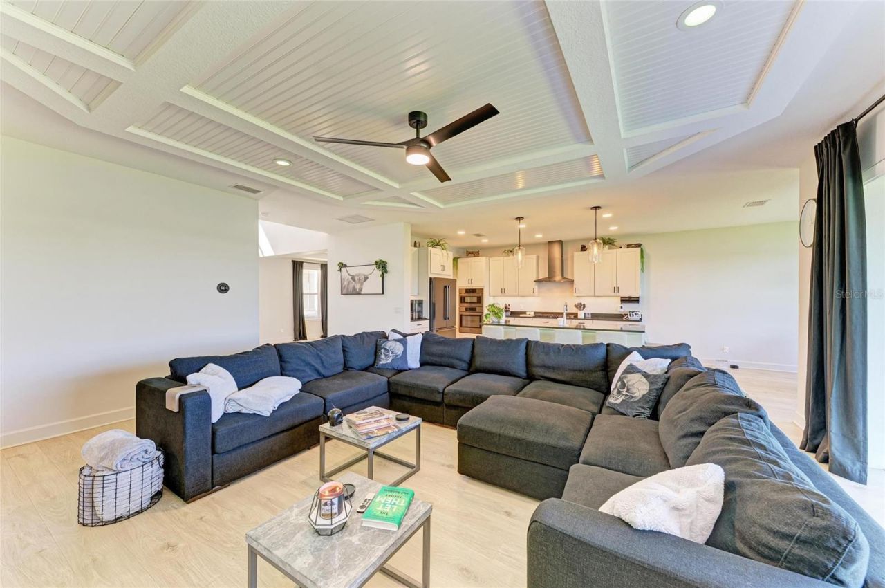 16115 Mount Holly Drive, Bradenton, FL 34211 Photo