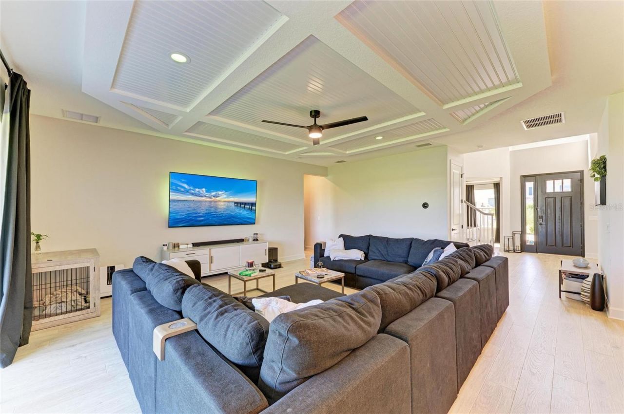 16115 Mount Holly Drive, Bradenton, FL 34211 Photo