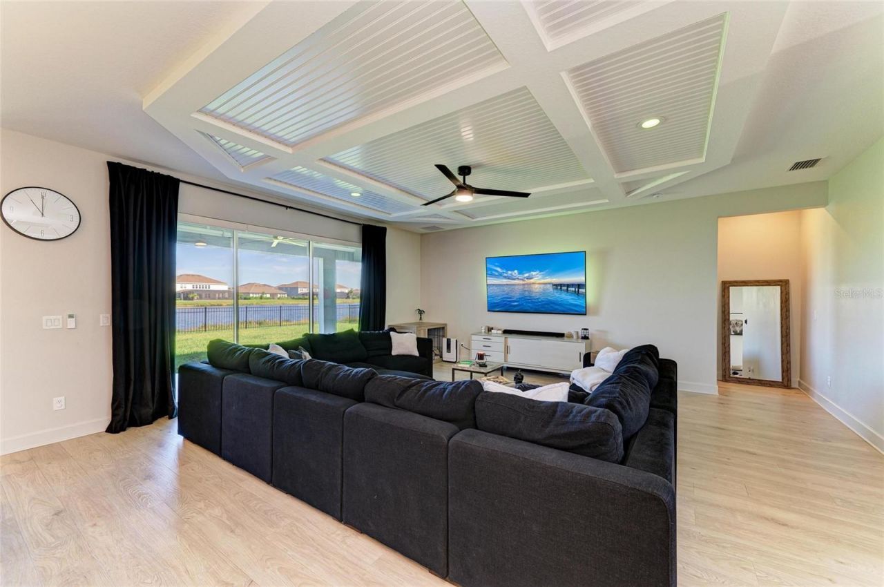 16115 Mount Holly Drive, Bradenton, FL 34211 Photo