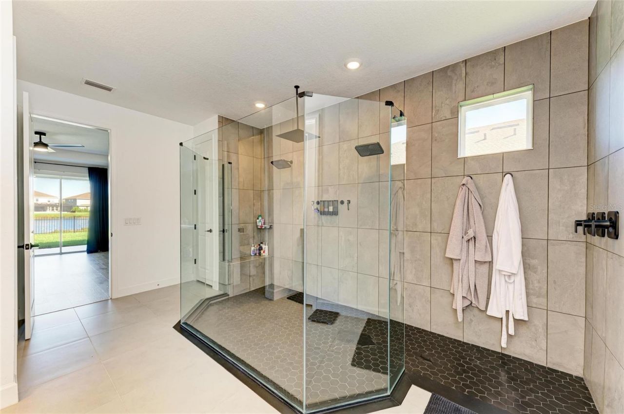 16115 Mount Holly Drive, Bradenton, FL 34211 Photo