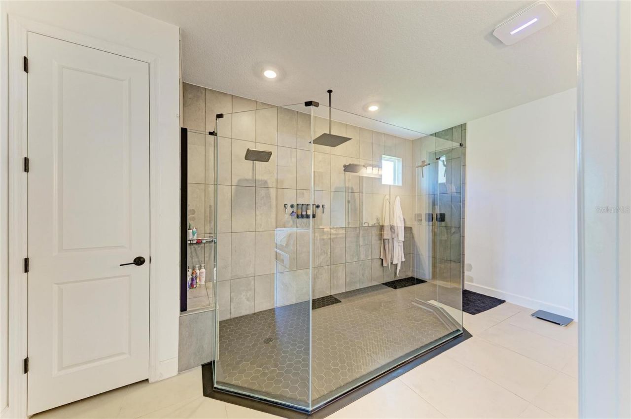 16115 Mount Holly Drive, Bradenton, FL 34211 Photo