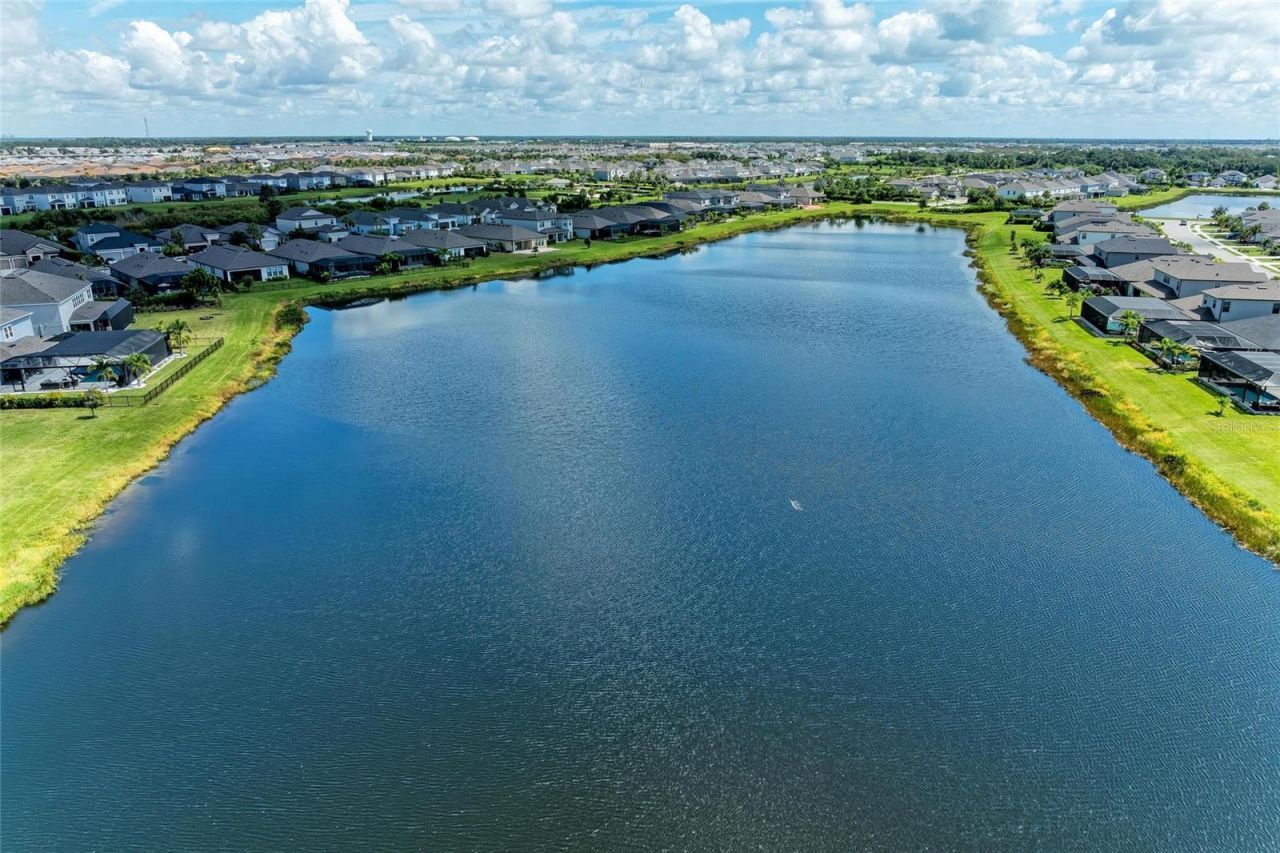 16115 Mount Holly Drive, Bradenton, FL 34211 Photo