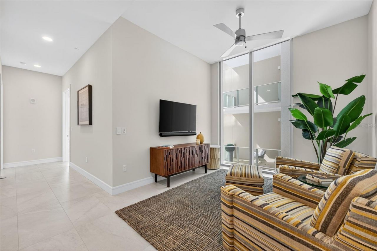 605 S Gulfstream Avenue, Unit 5S, Sarasota, FL 34236 Photo