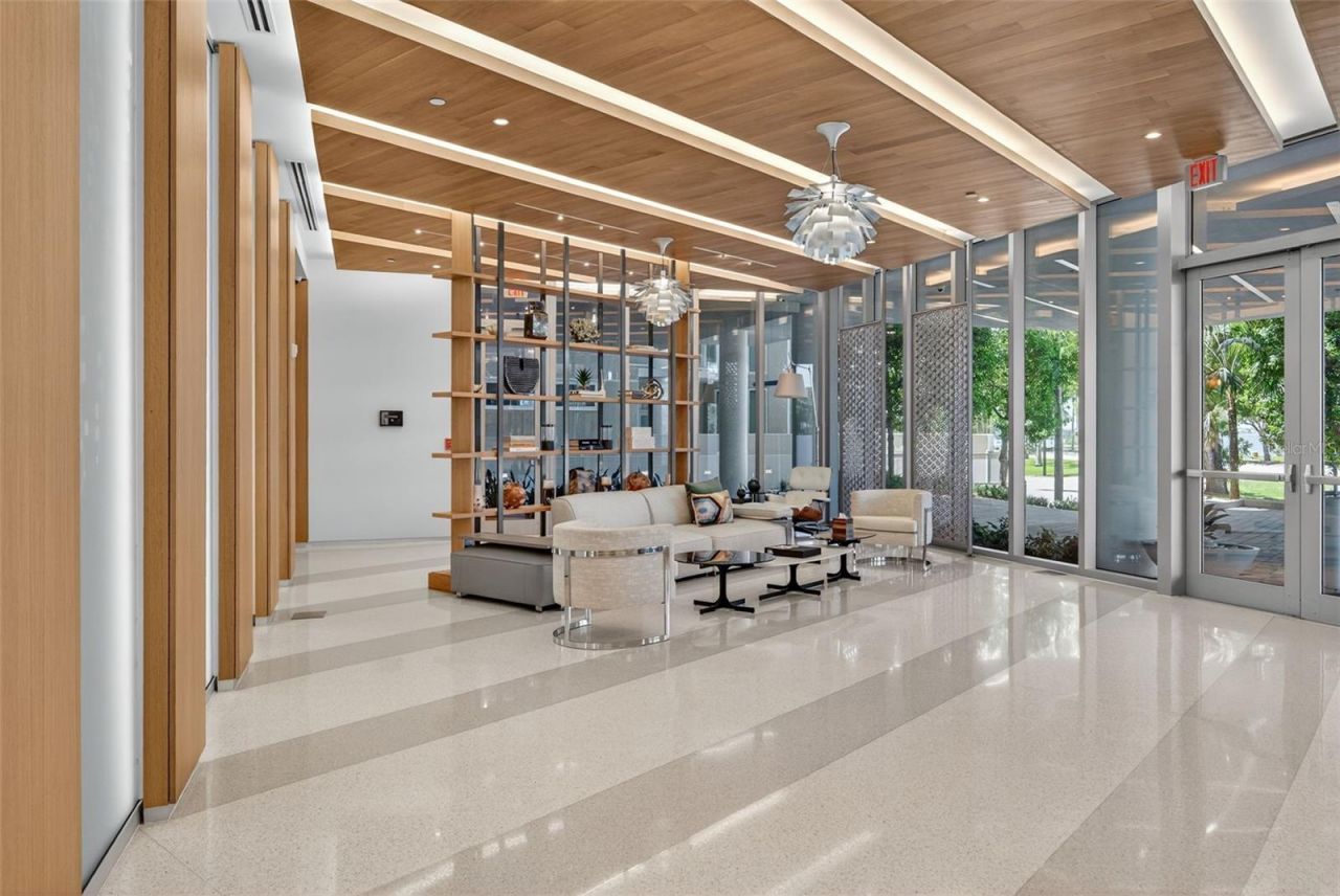 605 S Gulfstream Avenue, Unit 5S, Sarasota, FL 34236 Photo