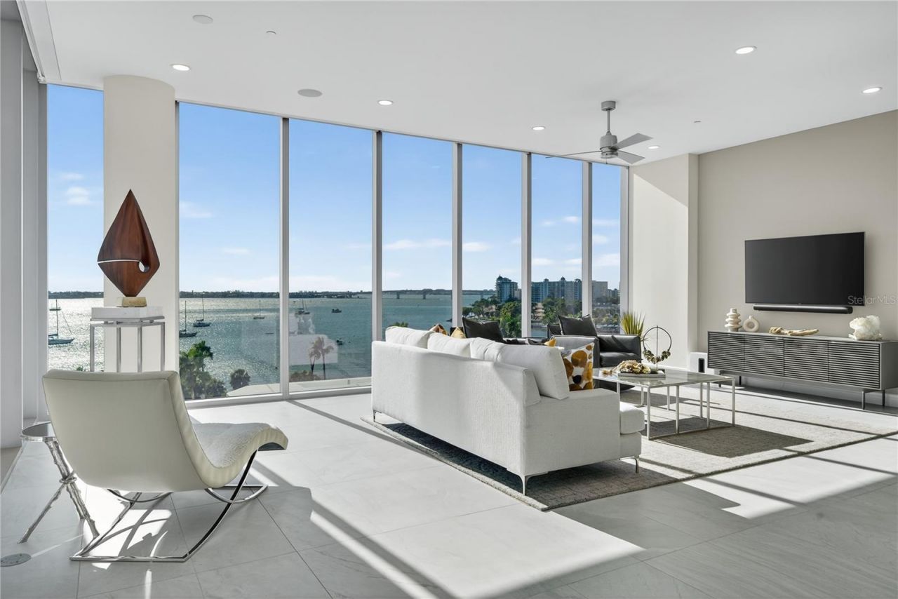 605 S Gulfstream Avenue, Unit 5S, Sarasota, FL 34236 Photo