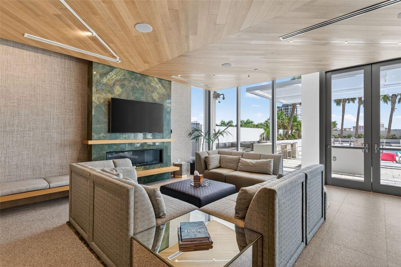 605 S Gulfstream Avenue, Unit 5S, Sarasota, FL 34236 Photo