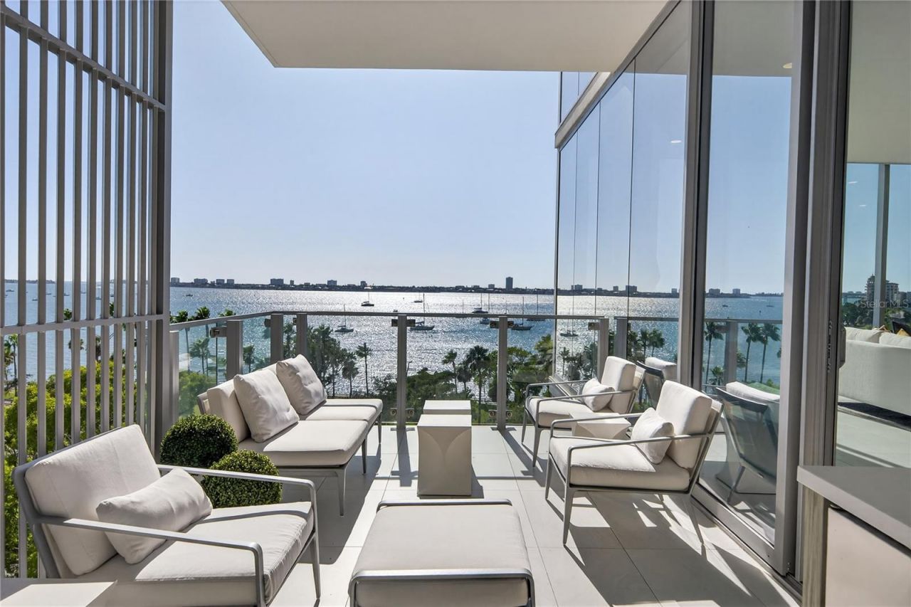 605 S Gulfstream Avenue, Unit 5S, Sarasota, FL 34236 Photo