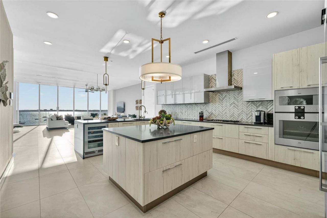 605 S Gulfstream Avenue, Unit 5S, Sarasota, FL 34236 Photo