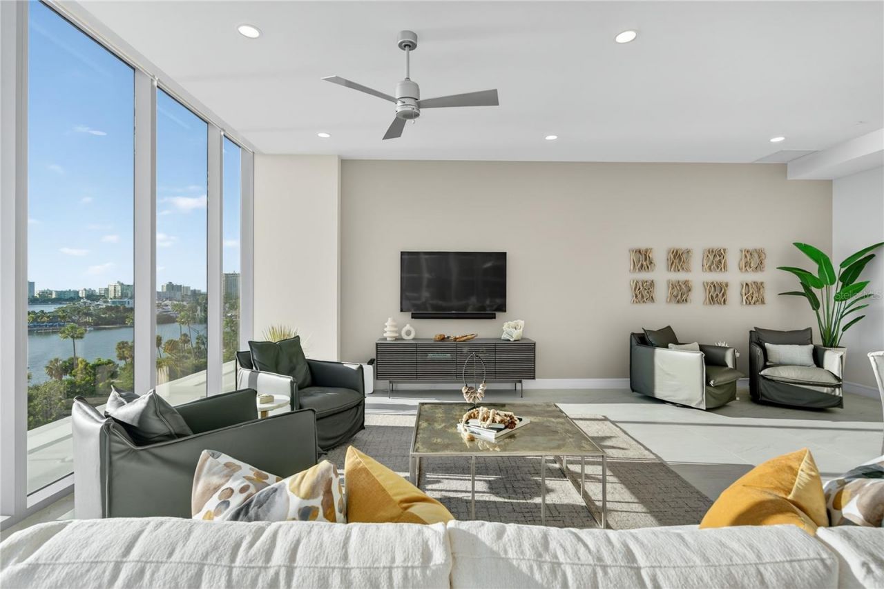 605 S Gulfstream Avenue, Unit 5S, Sarasota, FL 34236 Photo