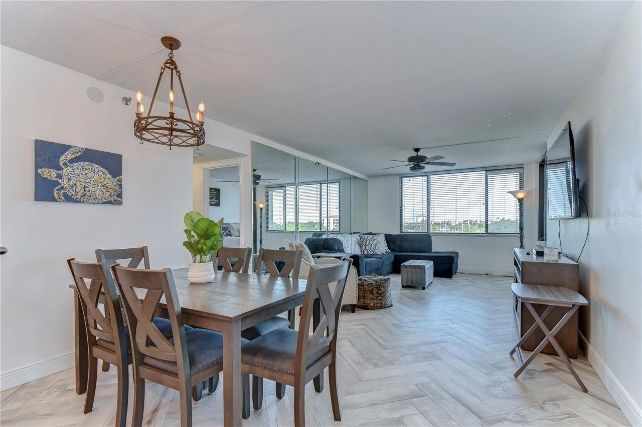 6322 Palma Del Mar Boulevard S, Unit 505, Saint Petersburg, FL 33715 Photo