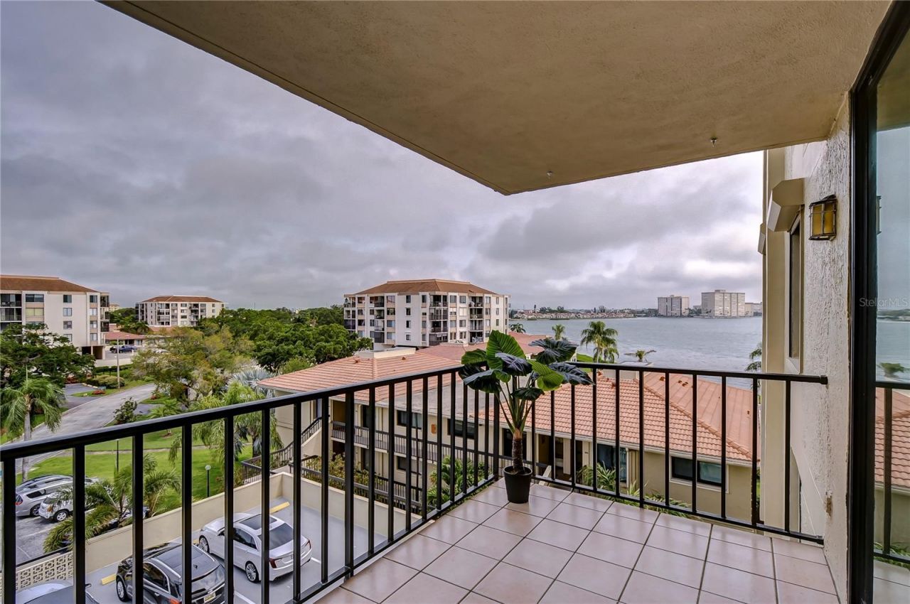 6322 Palma Del Mar Boulevard S, Unit 505, Saint Petersburg, FL 33715 Photo