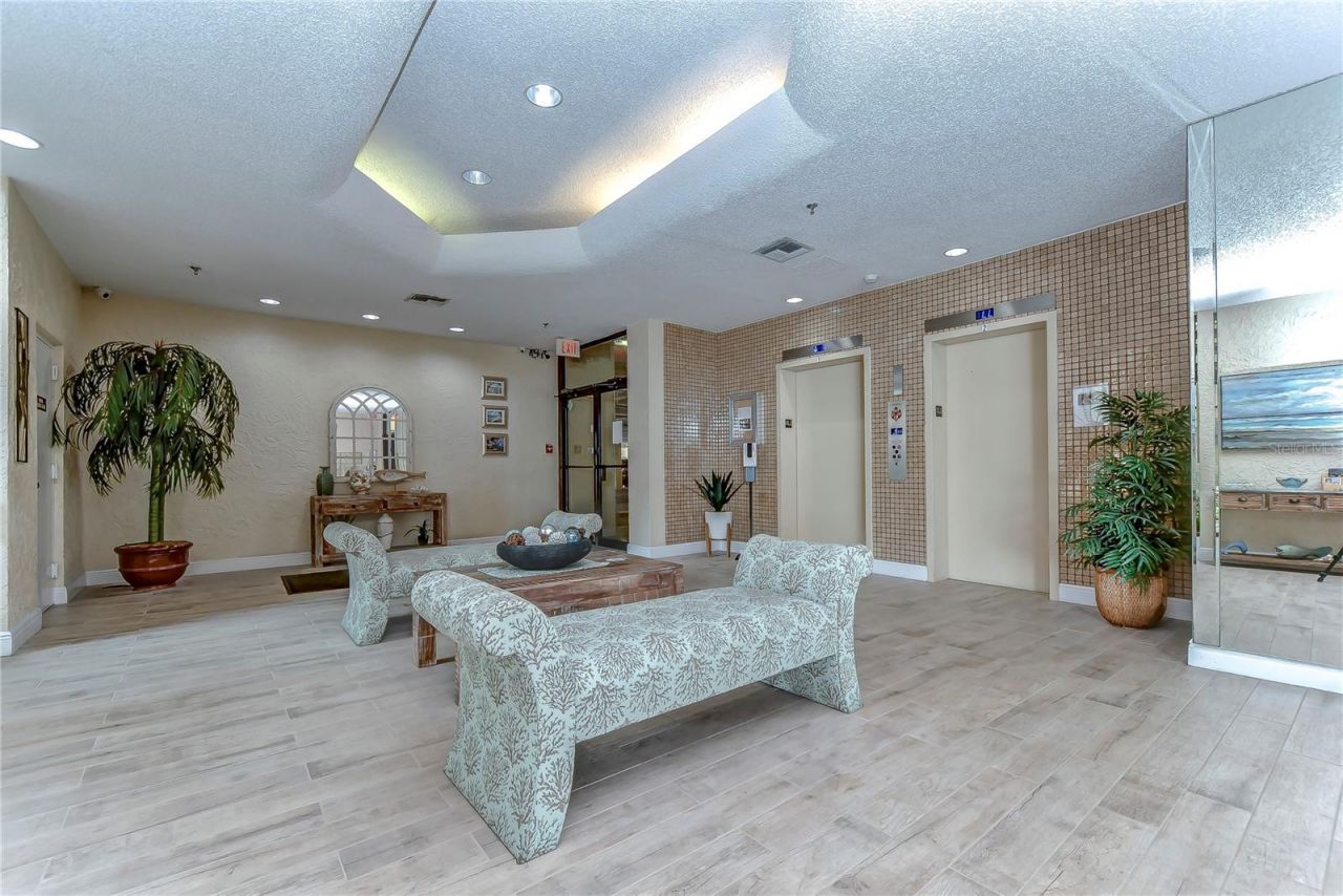 6322 Palma Del Mar Boulevard S, Unit 505, Saint Petersburg, FL 33715 Photo