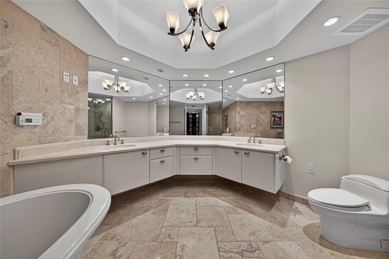 333 Las Olas Way, Unit 1507, Fort Lauderdale, FL 33301 Photo