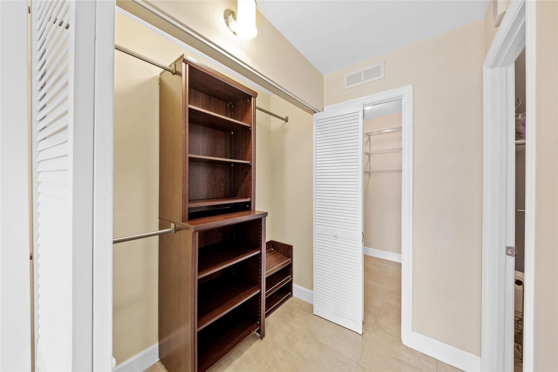 1849 S Ocean Drive, Unit 711, Hallandale Beach, FL 33009 Photo