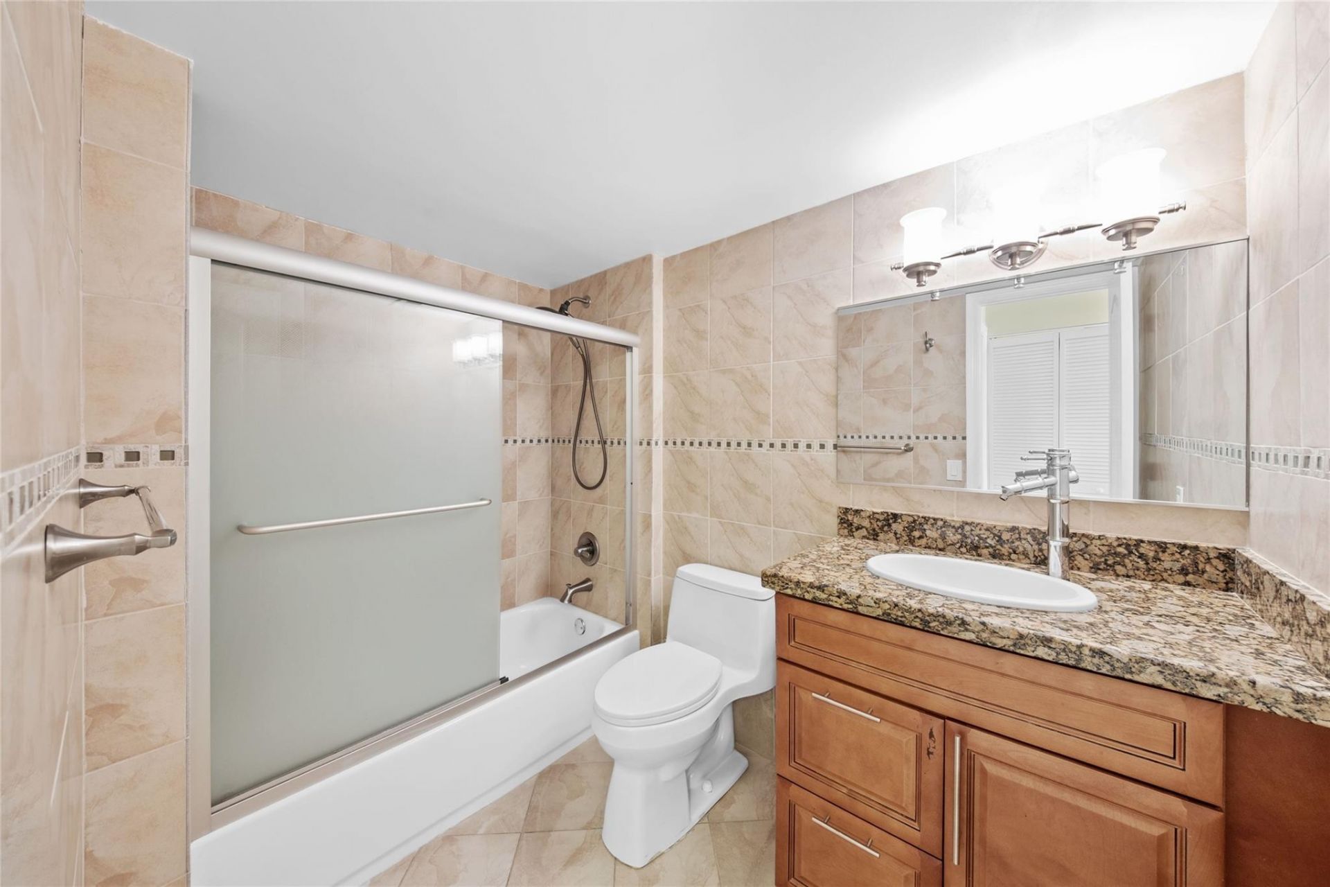 1849 S Ocean Drive, Unit 711, Hallandale Beach, FL 33009 Photo