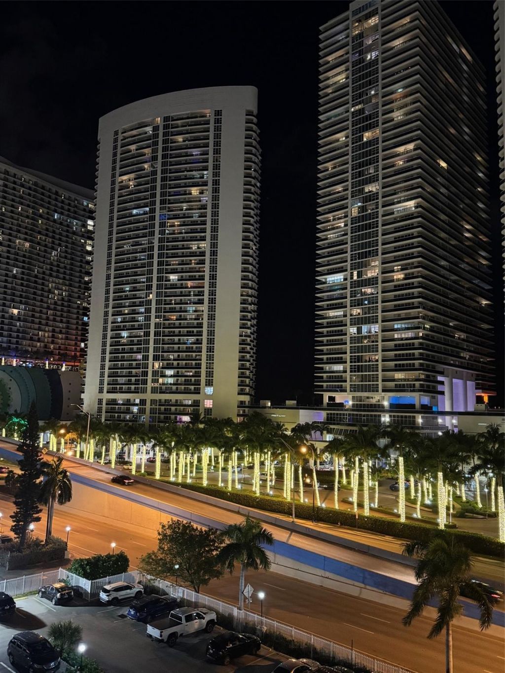 1849 S Ocean Drive, Unit 711, Hallandale Beach, FL 33009 Photo