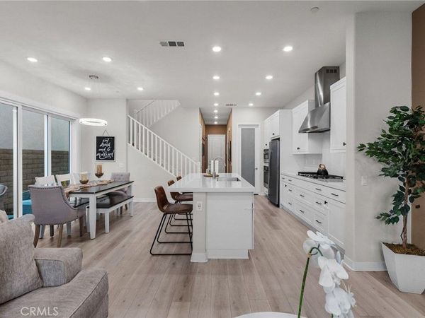 27258 Narrowleaf Willow Lane, Valencia, CA 91381