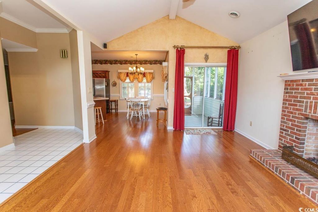 3068 Sweetpine Ln. Photo 8