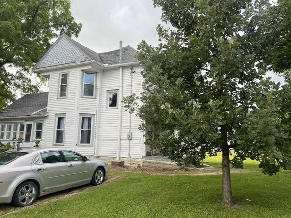 514 S Main Street, Fayette, IA 52142