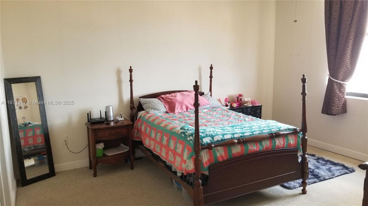 888 S Douglas Rd, Unit 1213, Coral Gables, FL 33134 Photo