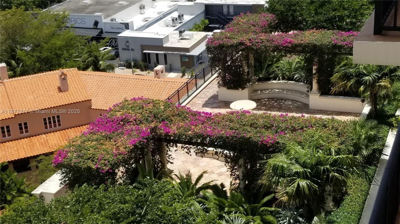 888 S Douglas Rd, Unit 1213, Coral Gables, FL 33134 Photo