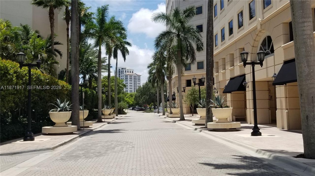 888 S Douglas Rd, Unit 1213, Coral Gables, FL 33134 Photo
