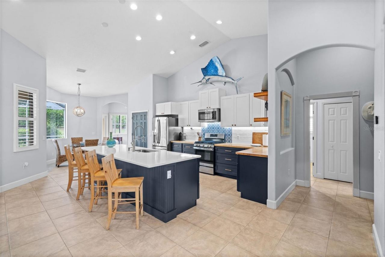 7914 Edmonston Circle, Bradenton, FL 34201 Photo