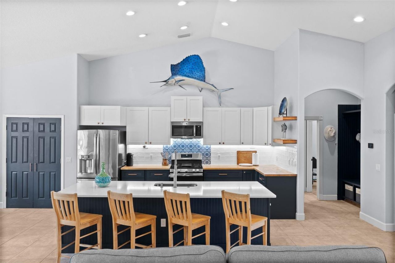 7914 Edmonston Circle, Bradenton, FL 34201 Photo