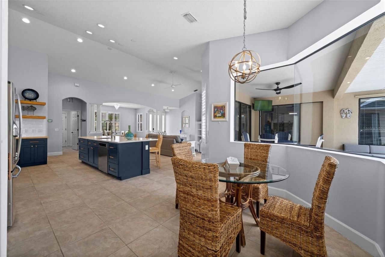 7914 Edmonston Circle, Bradenton, FL 34201 Photo