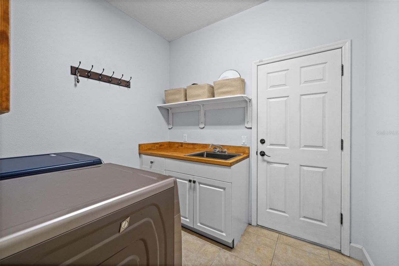 7914 Edmonston Circle, Bradenton, FL 34201 Photo