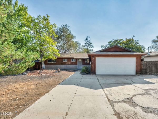 1329 Stanford Drive, Carson City, NV 89701