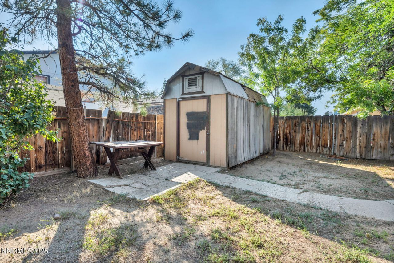 1329 Stanford Drive, Carson City, NV 89701 Photo