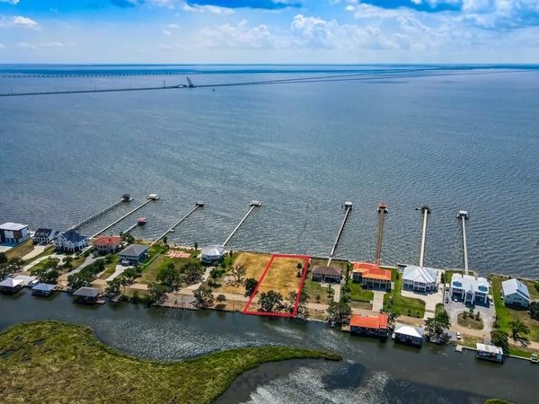 327 CARR Drive, Slidell, LA 70458