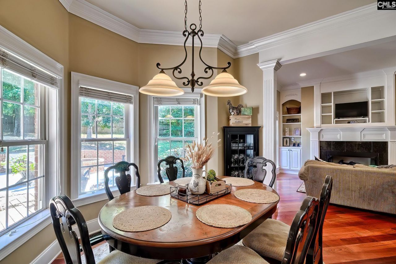 246 Gallantry Drive Photo 11