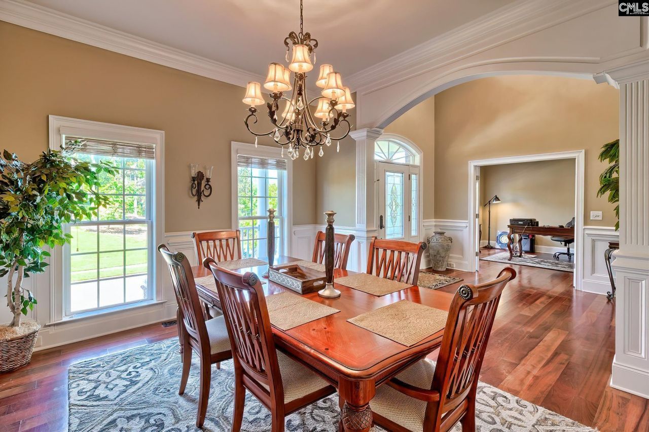 246 Gallantry Drive Photo 14