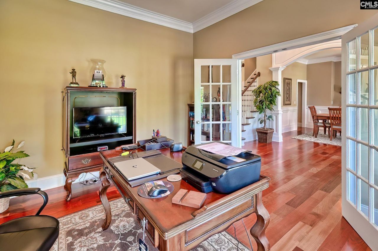 246 Gallantry Drive Photo 15