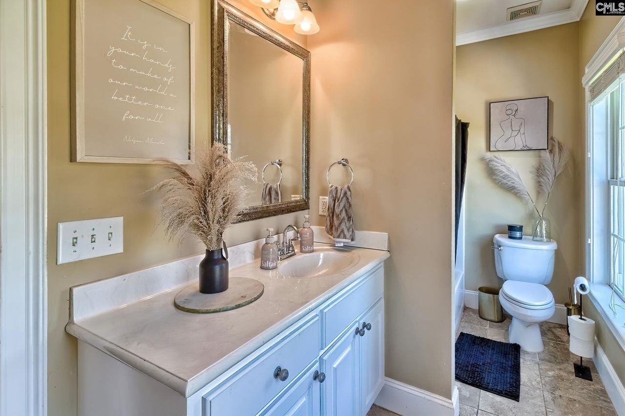 246 Gallantry Drive Photo 31