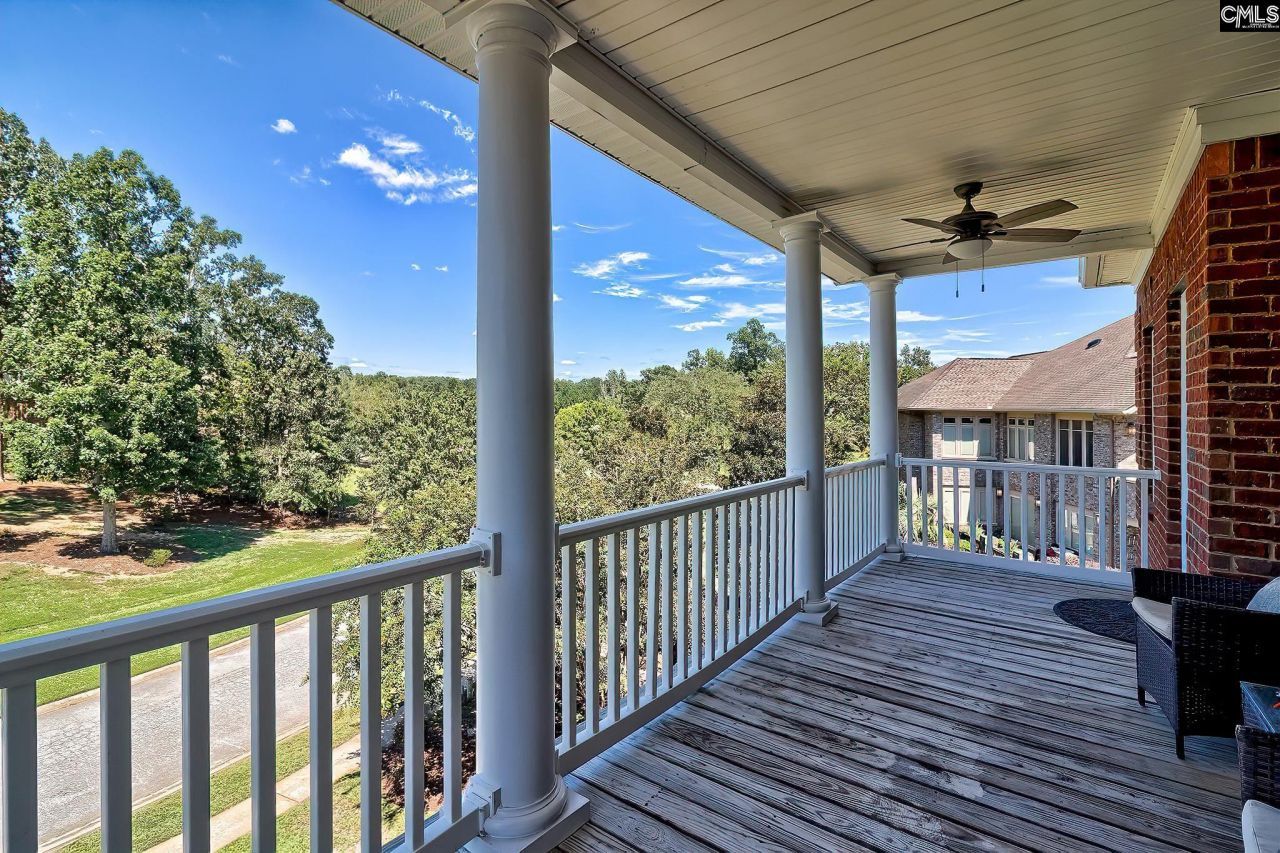 246 Gallantry Drive Photo 32