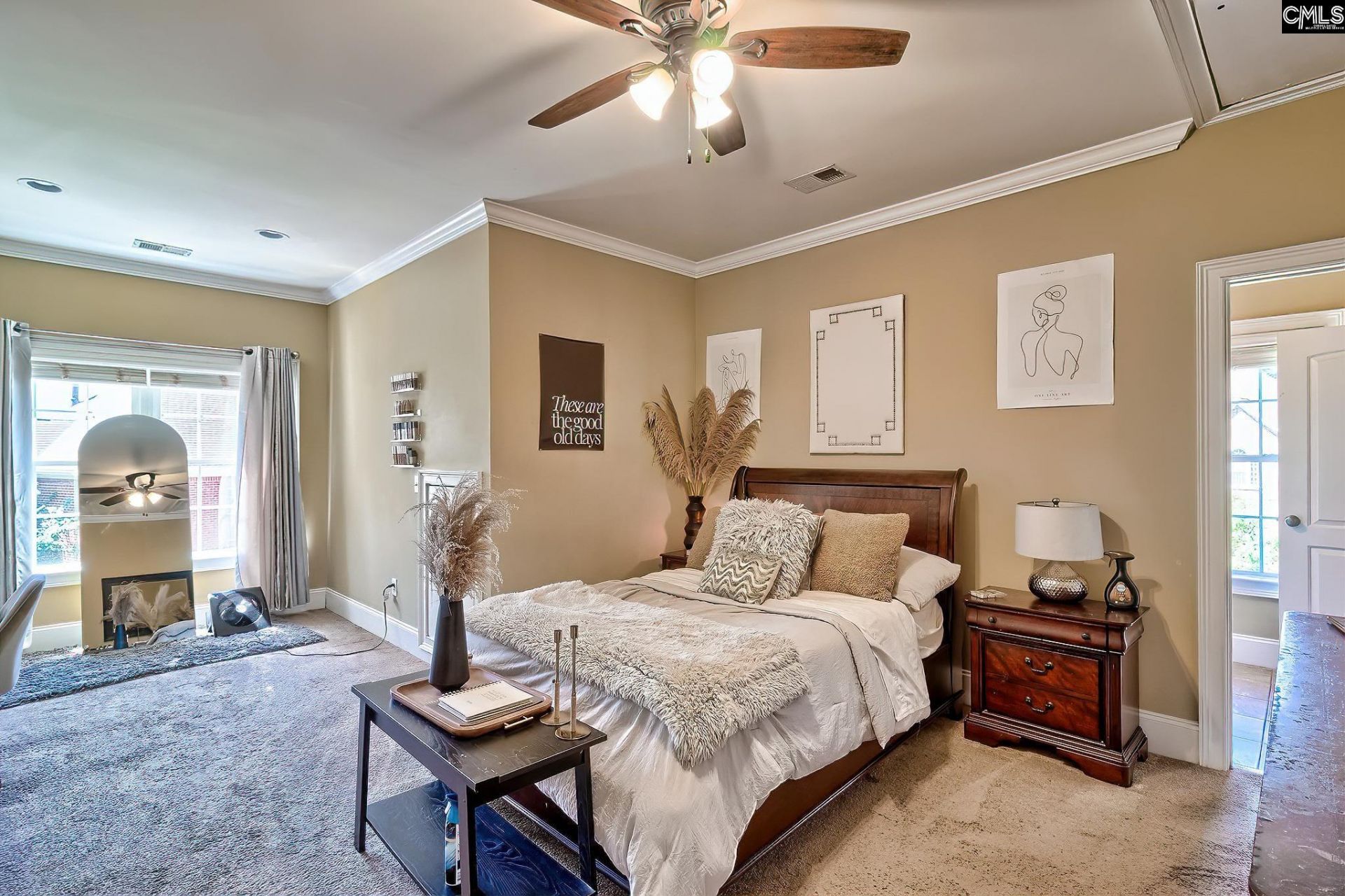 246 Gallantry Drive Photo 32