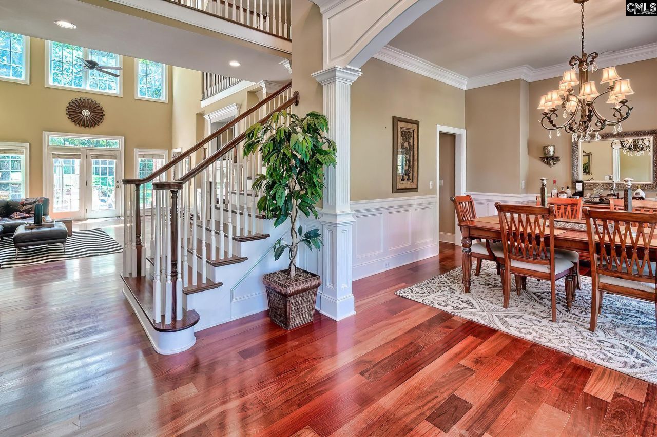 246 Gallantry Drive Photo 4