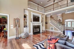 246 Gallantry Drive photo 4