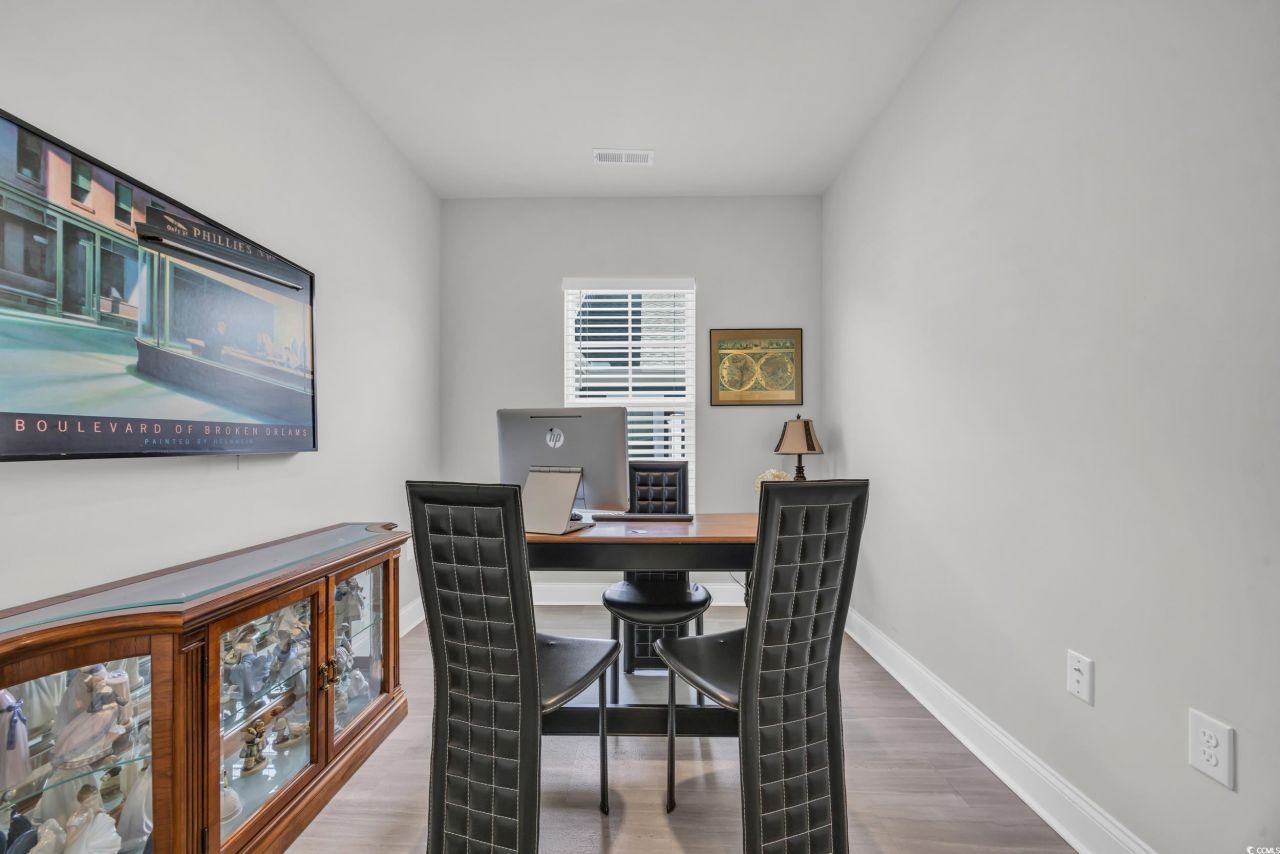 1317 Captain Hooks Way Photo 22