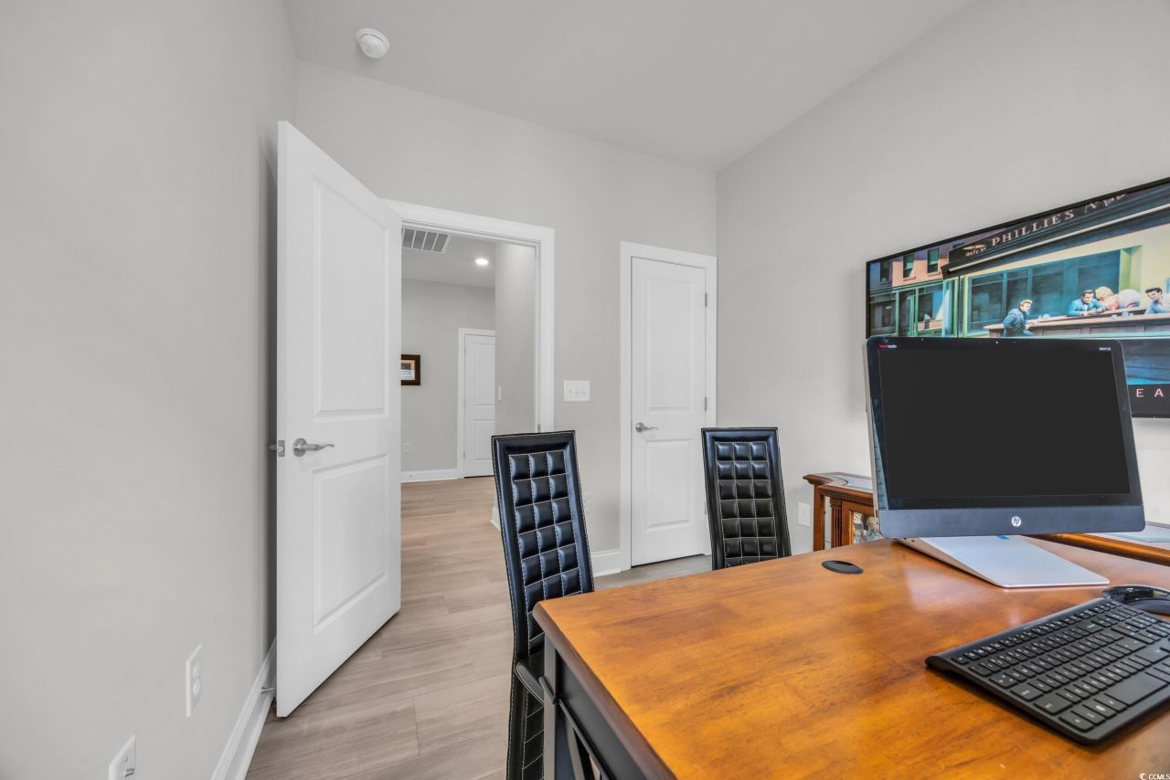 1317 Captain Hooks Way Photo 23