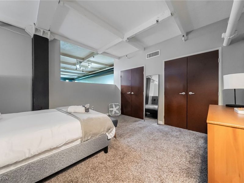 1133 W 9th Street, Unit 305, Cleveland, OH 44113 Photo 17