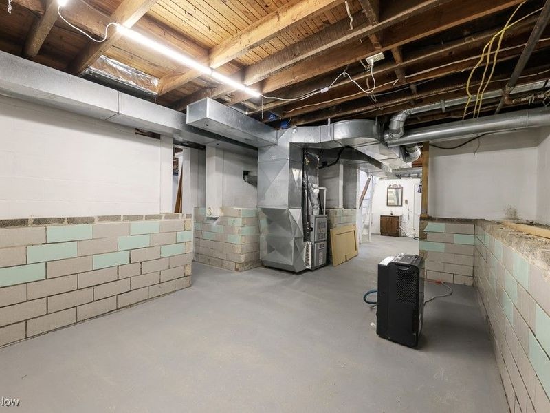 1702 Far View Road, Akron, OH 44312 Photo 32