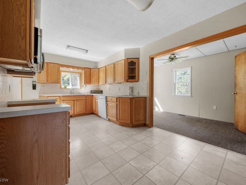 1702 Far View Road, Akron, OH 44312 Photo 9