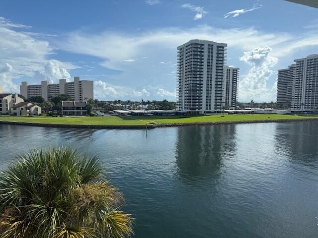 20 Yacht Club Drive, Unit 403, North Palm Beach, FL 33408 Photo
